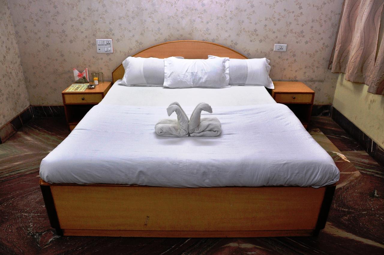 Aastha Hotell Rourkela Exteriör bild