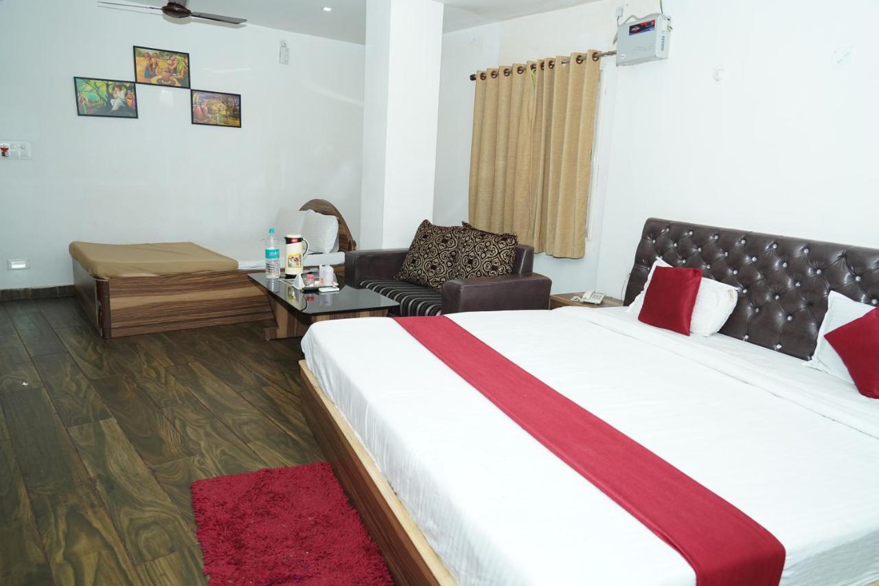 Aastha Hotell Rourkela Exteriör bild